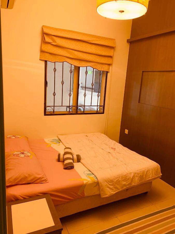 凯瑟行政住宿东湖公寓 Kampong Bohol 外观 照片
